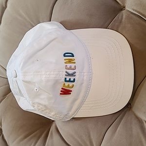 White adjustable WEEKEND hat